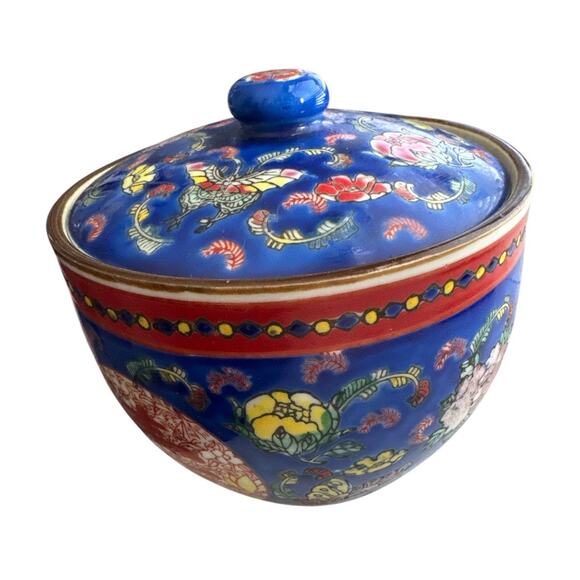 Vintage Chinese Blue Good Luck Porcelain Lidded Jar - Picture 10 of 10
